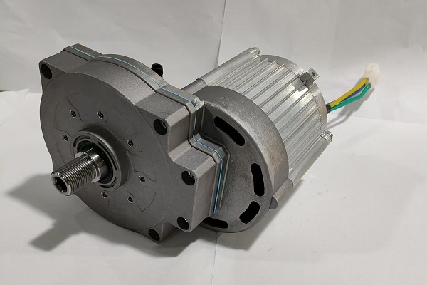 直流無(wú)刷電機(jī)參數(shù)怎么看？三元告訴你！