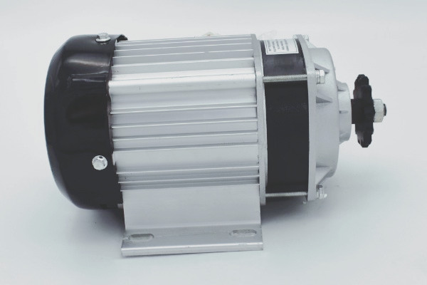 永磁直流無刷電機(jī)實(shí)拍圖片